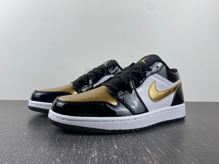 jordan 1 low se gold toe (gs) dr6970-071