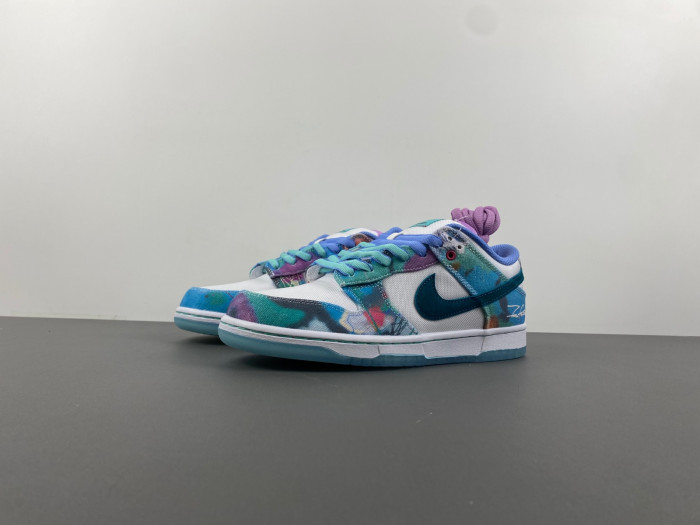futura laboratories x nike dunk low sb ''bleached aqua'' hf6061‑400