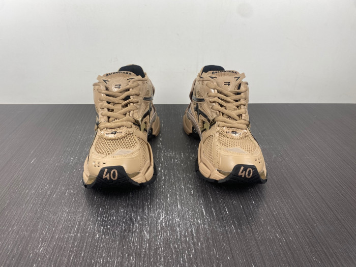 Ba*len*cia*ga runner sneaker