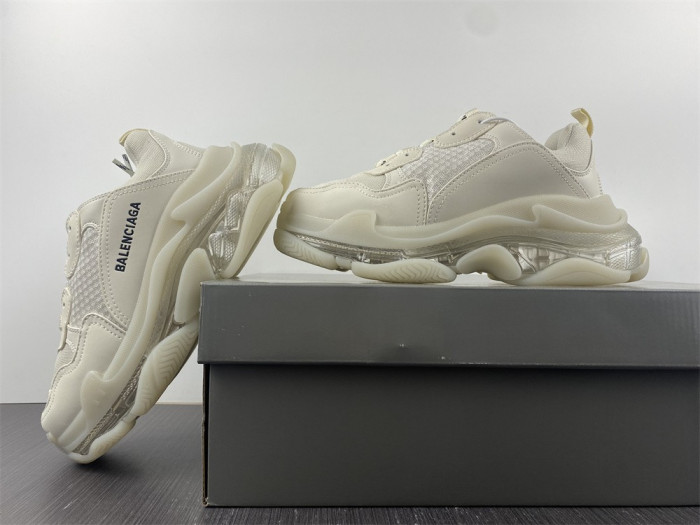 Ba*len*cia*ga triple s sneaker 8000012