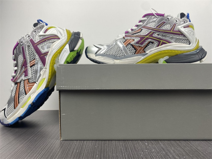Ba*len*cia*ga runner sneaker