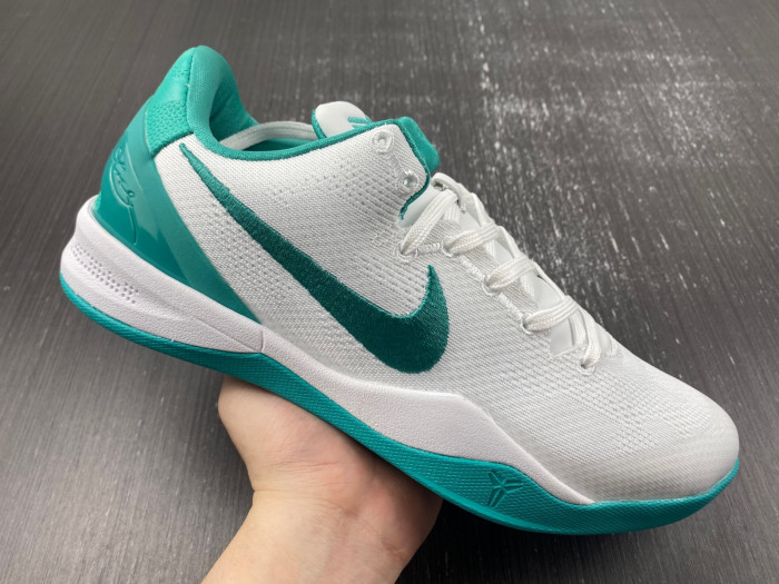 nike kobe 8 protro “radiant emerald” fq3549-101