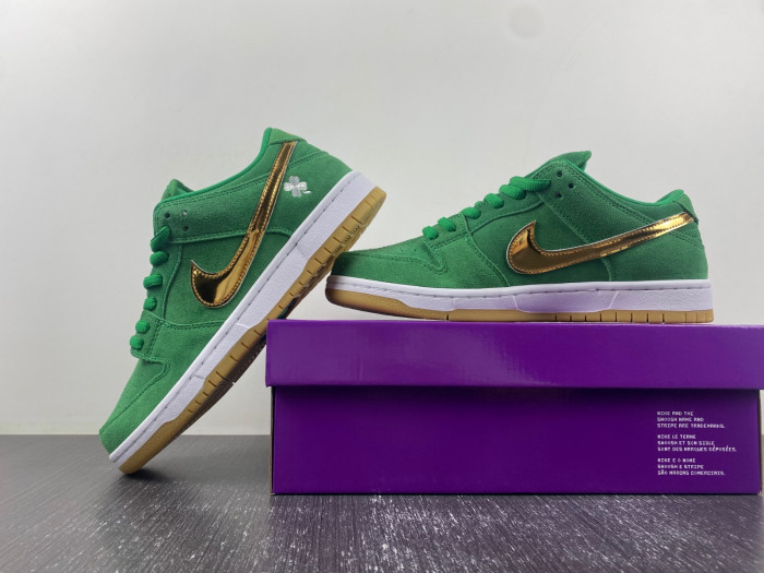 nike sb dunk low pro st. patrick