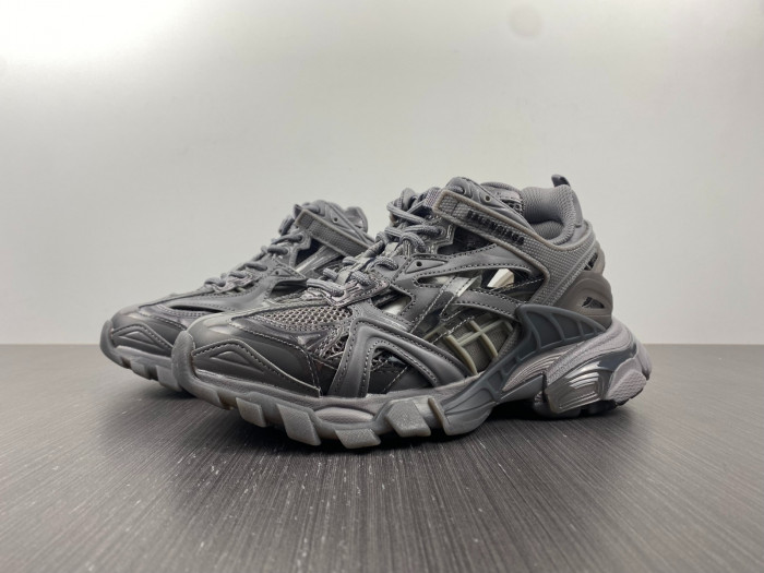 Ba*len*cia*ga track 8000004