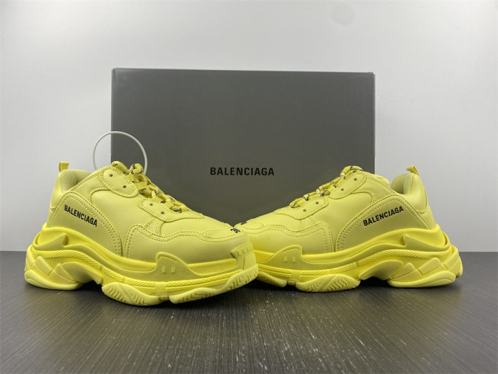 Ba*len*cia*ga triple s sneaker 8000013
