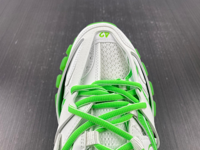 Ba*len*cia*ga track 8000027