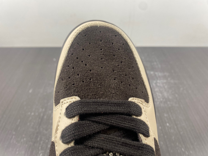 nike dunk low “red panda” fv0395-200