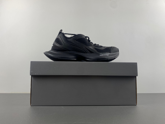 Ba*len*cia*ga sneaker