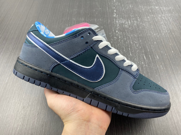 nike sb dunk low “blue lobster” 313170-342