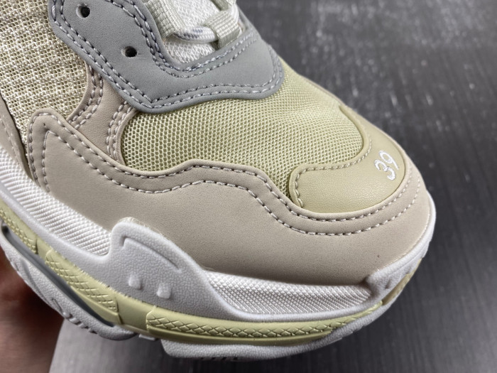 Ba*len*cia*ga triple s sneaker 80000118