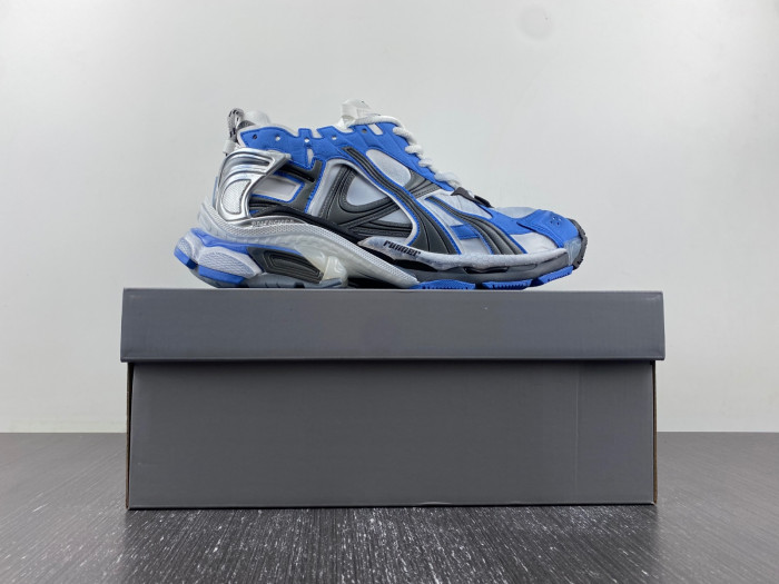 Ba*len*cia*ga runner sneaker