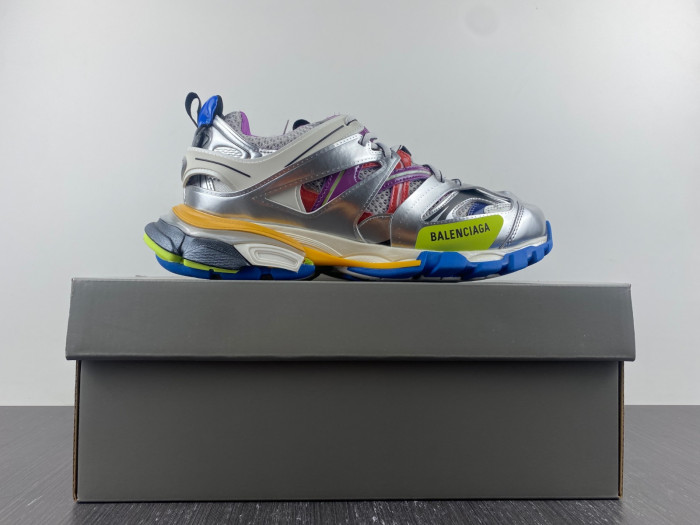 Ba*len*cia*ga track 8000055