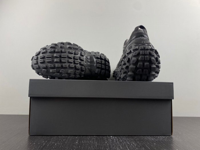 Ba*len*cia*ga defender sneaker