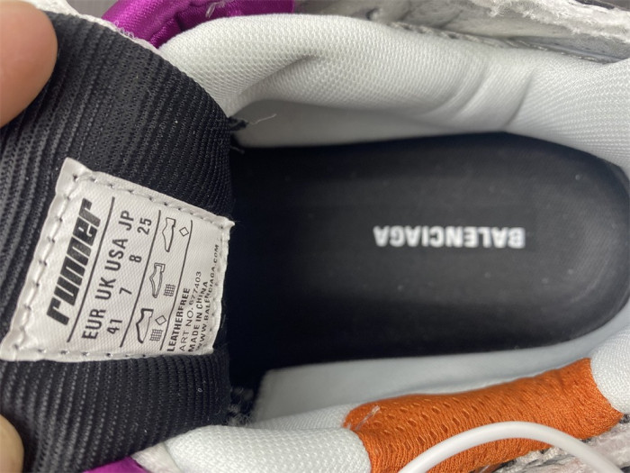 Ba*len*cia*ga runner sneaker