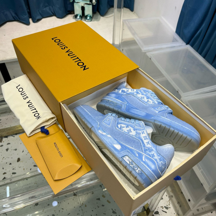 lv snekaers l0000240