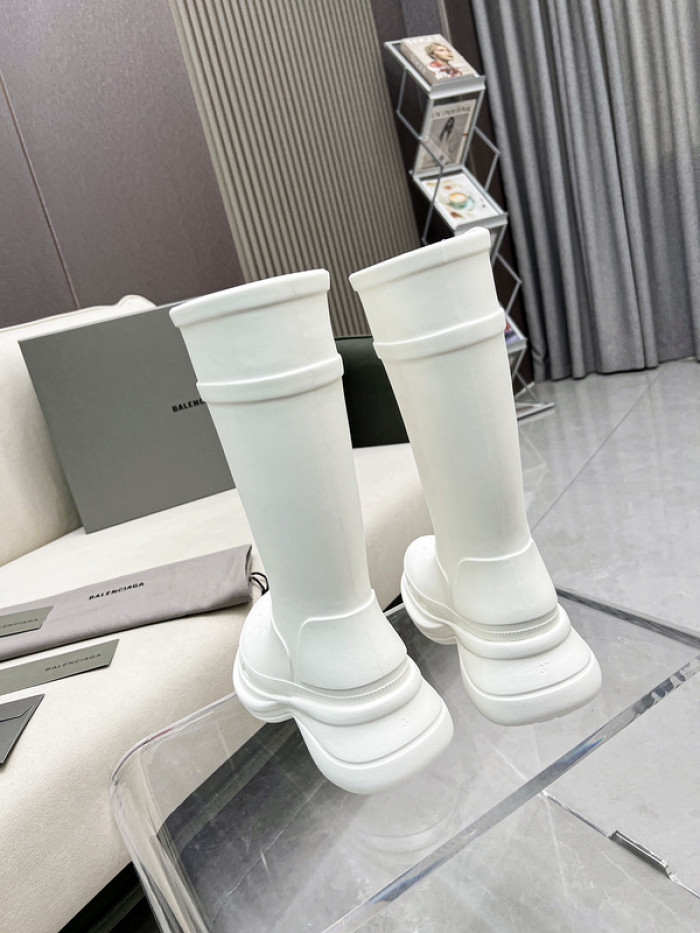 ba*len*cia*ga x Cr*0*s chunky rubber boots b05