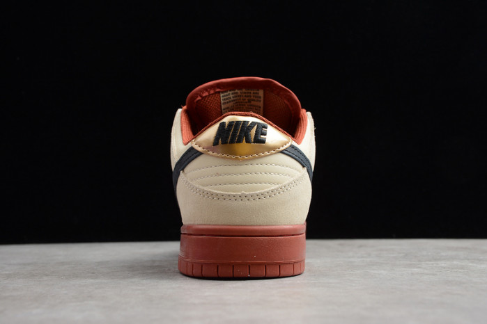 nike sb dunk low pro hennessy bq6817-100