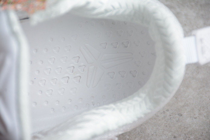 kobe 11 elite low 4kb white 824463-199