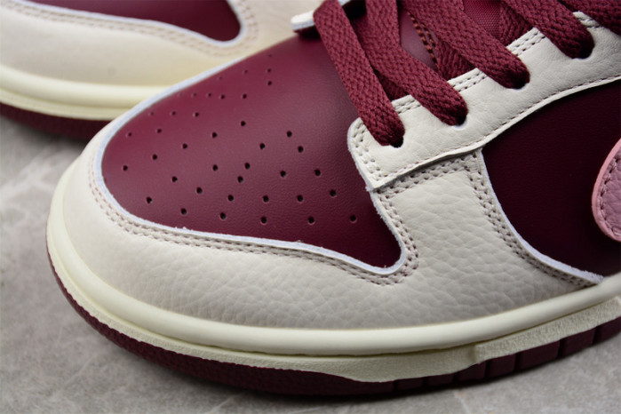 nike dunk low “valentine’s day” dr9705-100