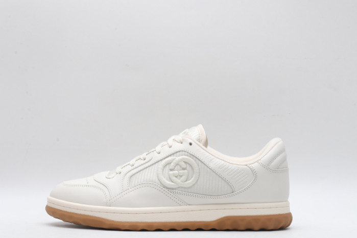 G*u*i* trainer sneaker92