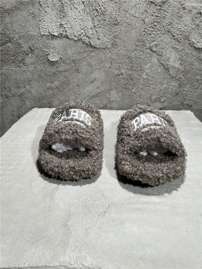 balenciag* sandal bs50