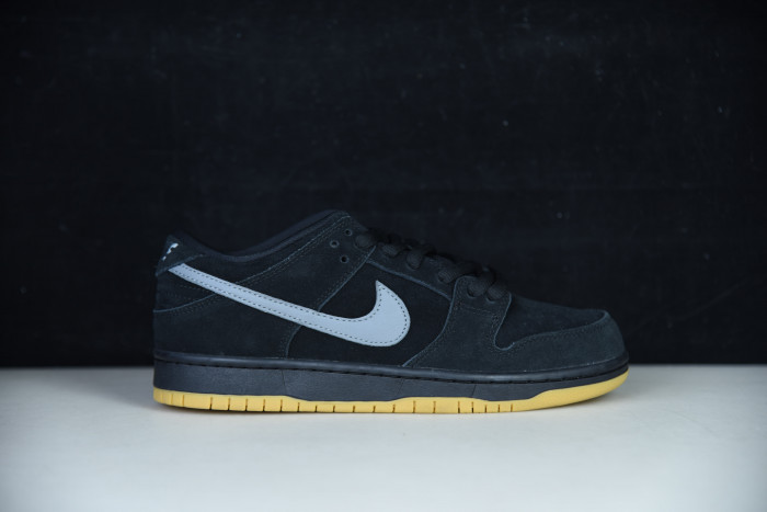nike sb dunk low “fog” bq6817-010