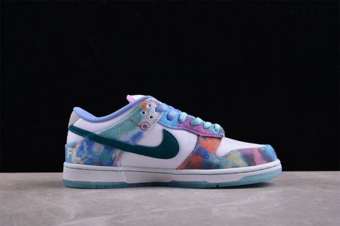 nike sb dunk low futura laboratories bleached aqua hf6061-400