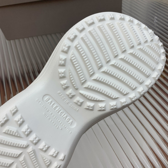 balenciag* sandal bs63