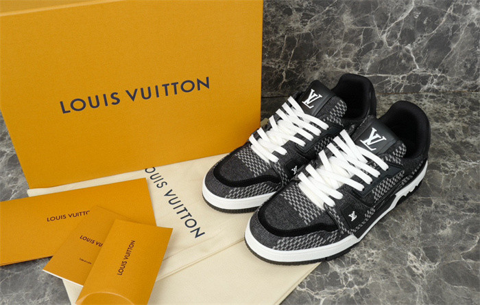 lv snekaers l0000339
