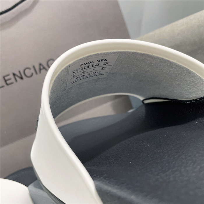 balenciag* sandal bs45