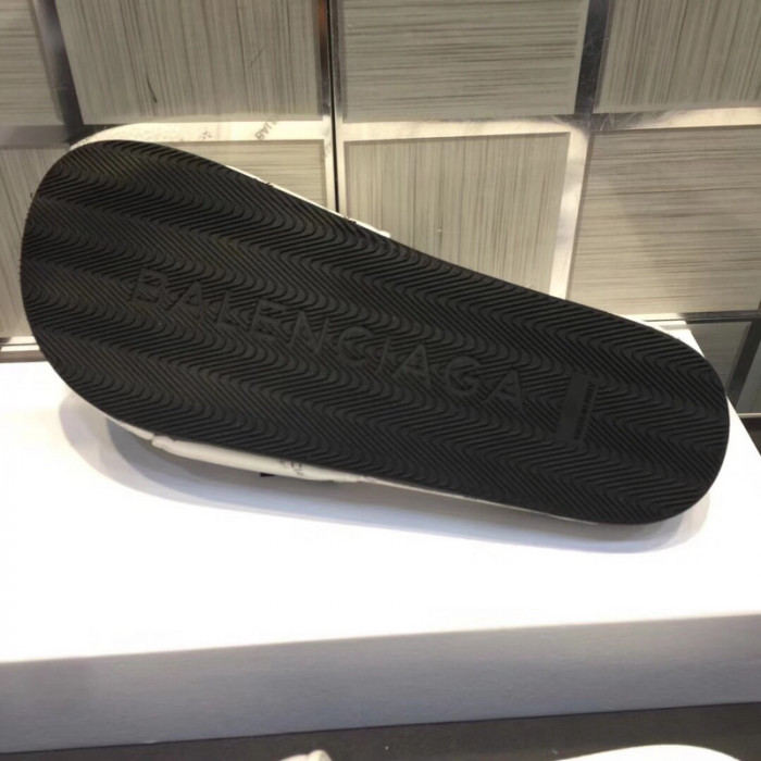 balenciag* sandal bs34